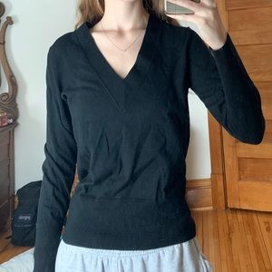 Black Cashmere V-neck!